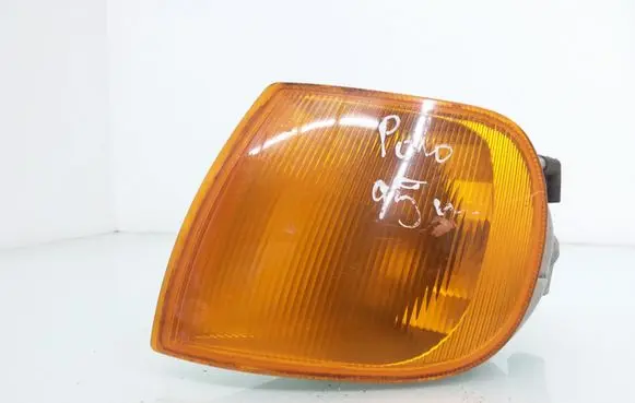Volkswagen Polo III 6N 6N2 6NF Front indicator light 6N0953049B
