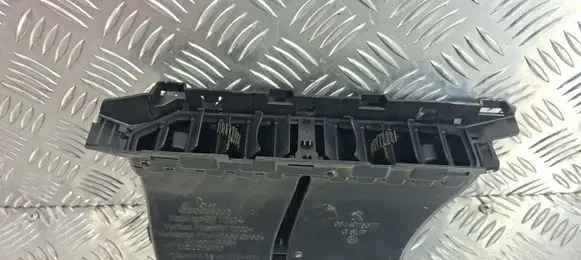 Peugeot 5008 II Dash center air vent grill 9814075577
