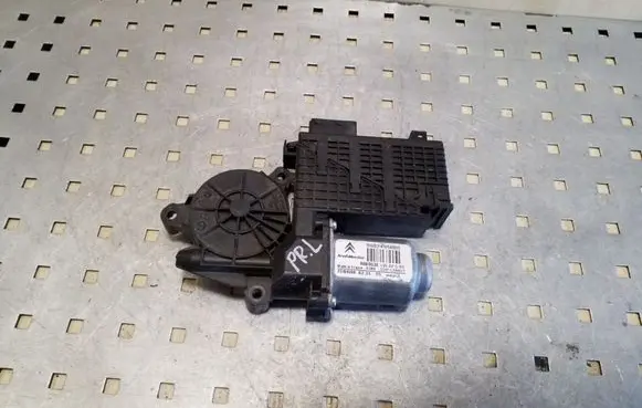 Citroen C4 I Picasso Front door window regulator motor 9682495880 400963E
