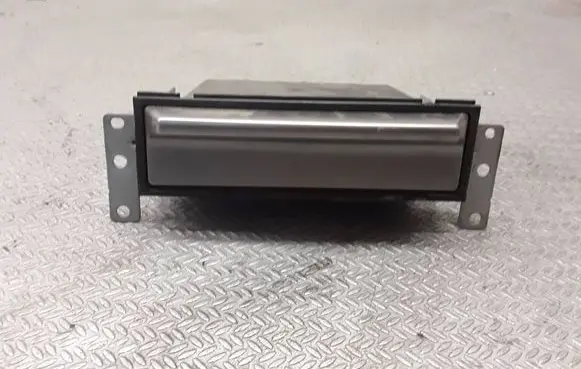 Nissan X-Trail T30 Dashboard storage box/compartment 68475WL000