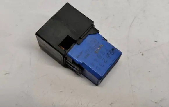 Nissan Note (E11) Other relay 2523079944 ACM33221 25230