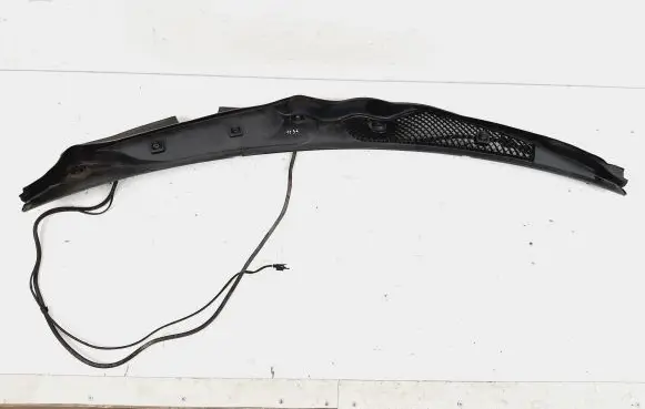 Mercedes-Benz E W212 Wiper trim A2128301213