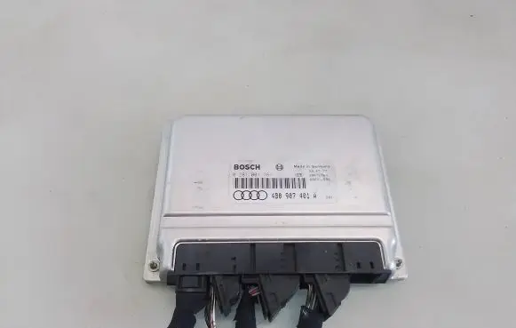 Audi A6 S6 C4 4A Engine control unit/module 0281001781