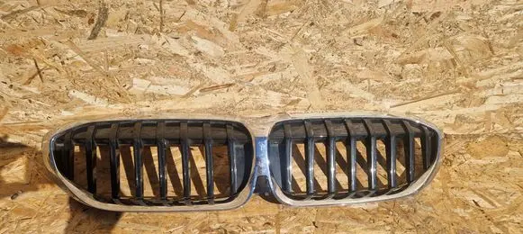 Citroen DS4 Front bumper upper radiator grill