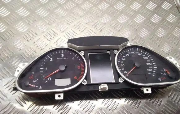 Audi A6 S6 C6 4F Speedometer (instrument cluster) 5550007301 5J4901CG