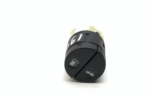 Jaguar XK8 - XKR Tailgate/boot open switch button LJA6255AB