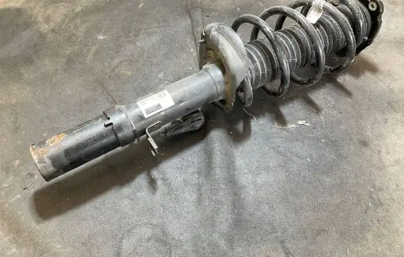 Volvo XC40 Front shock absorber/damper 32346473 FVC010 230306
