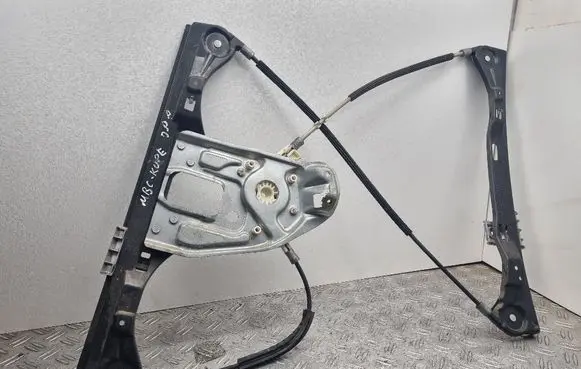 Mercedes-Benz C W203 Front door electric window regulator A2037202646