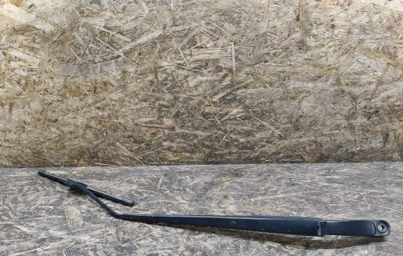 Nissan Tiida C11 Front wiper blade arm
