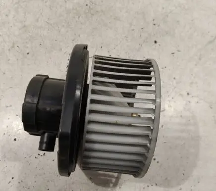 Suzuki Grand Vitara I Heater fan/blower 39002