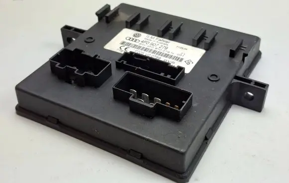 Audi A6 S6 C6 4F Comfort/convenience module 4F0907279 4F0910279N F005V00789