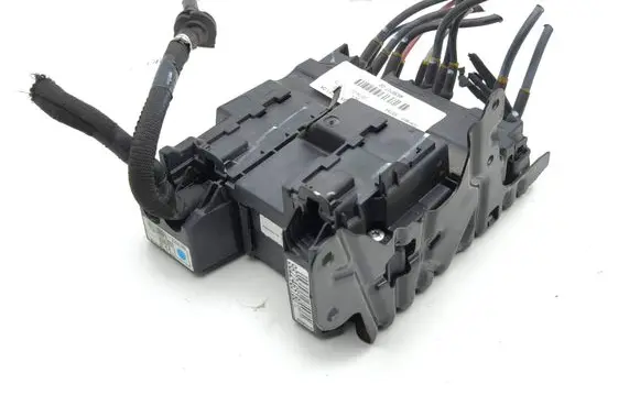 Peugeot 3008 II Fuse module 9822465180 22661F01