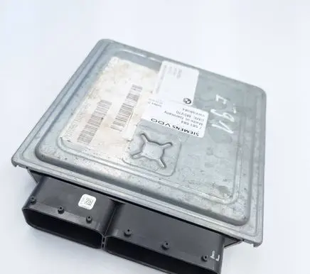 BMW 3 E90 E91 Engine control unit/module 7561684 12147561684 7563592