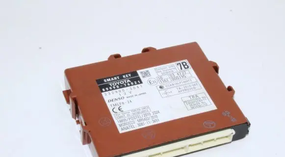 Lexus CT 200H Keyless (KESSY) go control unit/module 8999076021 2329003041