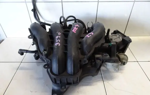 Ford Mondeo MK IV Intake manifold 7G9G-AA