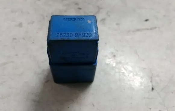 Nissan Qashqai Other relay 252309F920