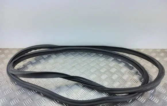 Audi A5 8T 8F Trunk rubber seal (body) 8T8827705A