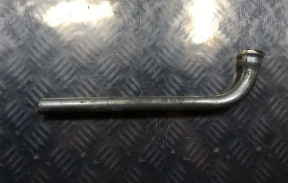 Volkswagen PASSAT B5 Wheel nut wrench 4D0012219A