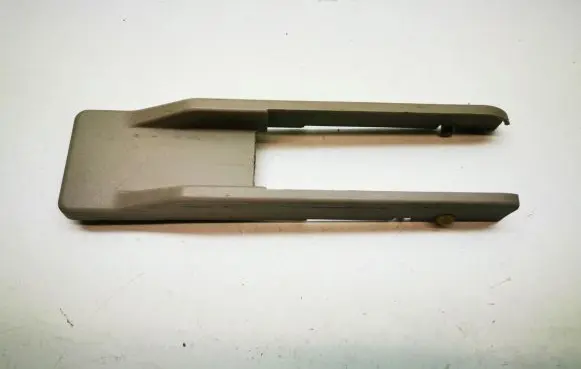 Mercedes-Benz R W251 Rear seat rail trim cover A2519290643 A2519290643R