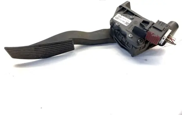 Opel Astra H Accelerator throttle pedal 9157998BK