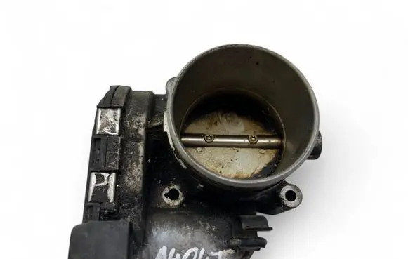 Volvo XC90 Throttle valve 30650013