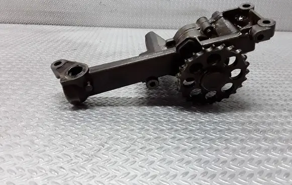 Mercedes-Benz A W168 Oil pump A1661810020