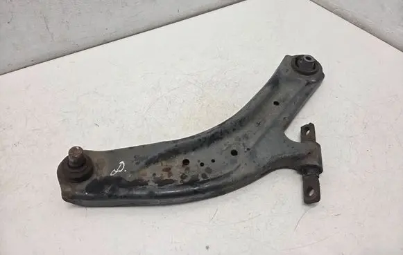 Nissan X-Trail T32 Front lower control arm/wishbone 