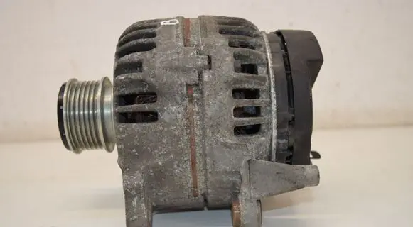 Audi A3 S3 8P Generator/alternator 06F903023J