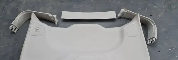 Chrysler Pacifica Tailgate/boot lid cover trim 6PP36PD2AA 7Z0Z9090