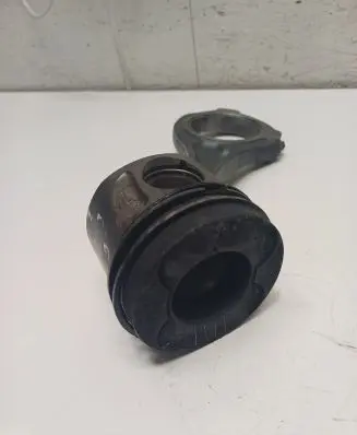 Piston with connecting rod