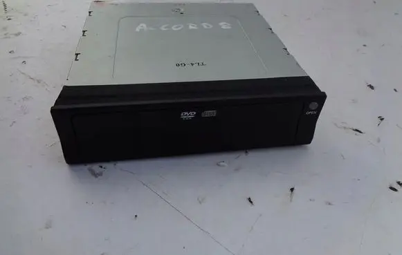 Honda Accord CD/DVD changer NH743M