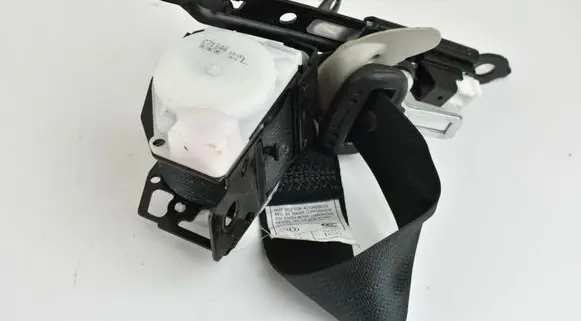 Toyota Land Cruiser (J150) Third row seat belt 7337060401