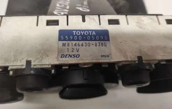 Toyota Avensis T220 Climate control unit 5590005090 MB1464308380