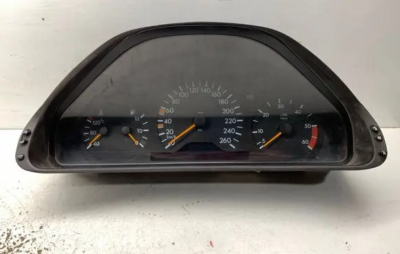 Mercedes-Benz E W210 Speedometer (instrument cluster) 110008827016 2105409647
