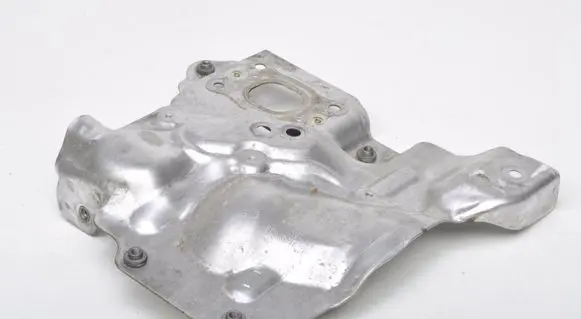 Volvo XC60 Heat shield in engine bay 31493385