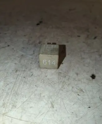 Audi A6 S6 C6 4F Other relay 8E0951253
