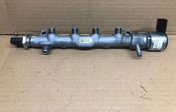 Skoda Octavia Mk4 Fuel main line pipe 04L130764B 582107130386