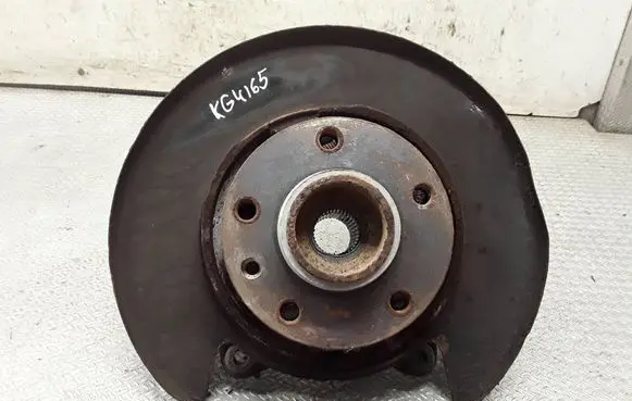 Volkswagen Touareg I Rear wheel hub spindle/knuckle 