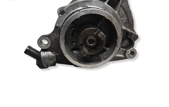 BMW 5 E39 Vacuum pump 7786841F 72832710C 01T26270474