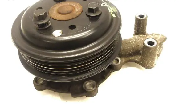 Ford B-MAX Water pump pulley CM5Q-BB CM5G-8501-FA