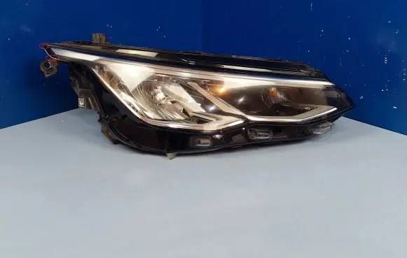 Volkswagen Golf VIII Headlight/headlamp 5H1941006 5H1941030C 90150891