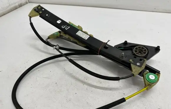 Audi A1 Front window lifting mechanism without motor 8X4837462A