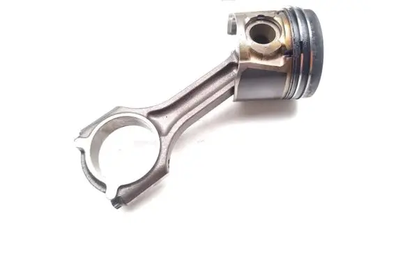 KIA Ceed Piston with connecting rod D4FB