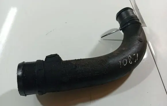 Volkswagen Polo IV 9N3 Intercooler hose/pipe 6q0145770
