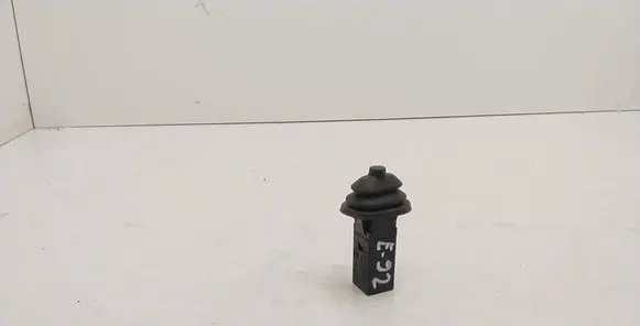 BMW 3 E92 E93 Fuel tank opening switch 8228939 82289392