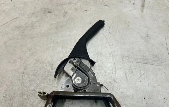Toyota Corolla Verso AR10 Handbrake/parking brake lever assembly
