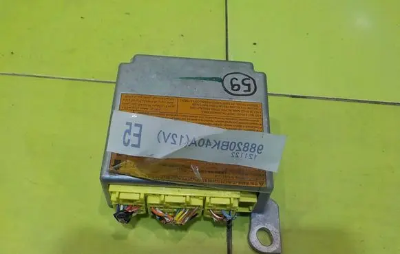Nissan Qashqai Airbag control unit/module 98820BK40A