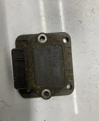 Audi 80 90 S2 B4 Ignition amplifier control unit 