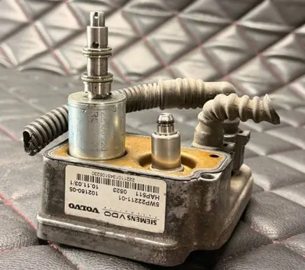 Volvo XC70 Transfer box differential control unit 5WP2221101 HAP51 10216005