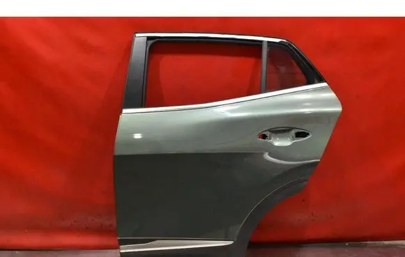 KIA Sportage Rear door 